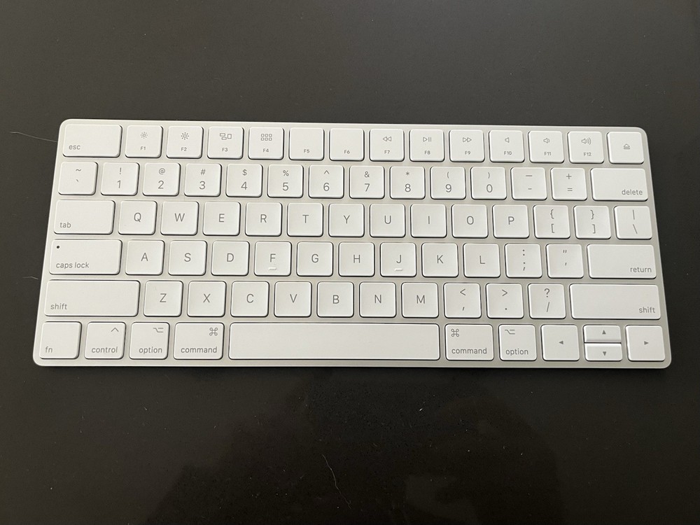 Apple A1644/A1657 Magic Keyboard + Magic Mouse 2 – Bluetooth Mac Combo Set