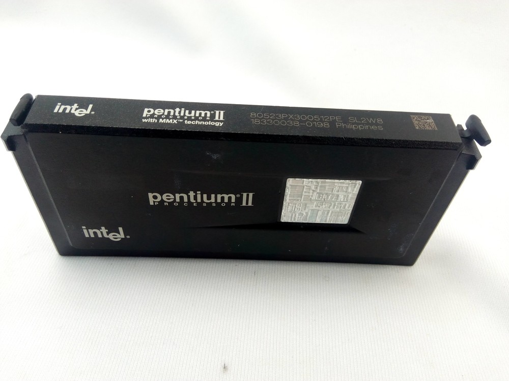 Intel 80523PX300512PE Processor