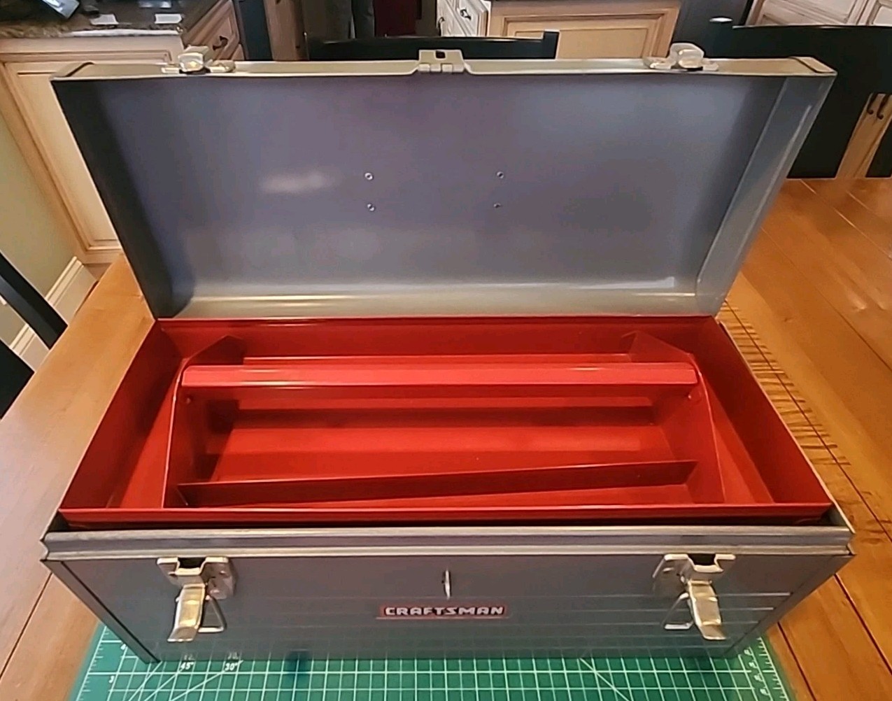 Vintage 1970's Craftsman Toolbox w/ Red Tray - gwVF