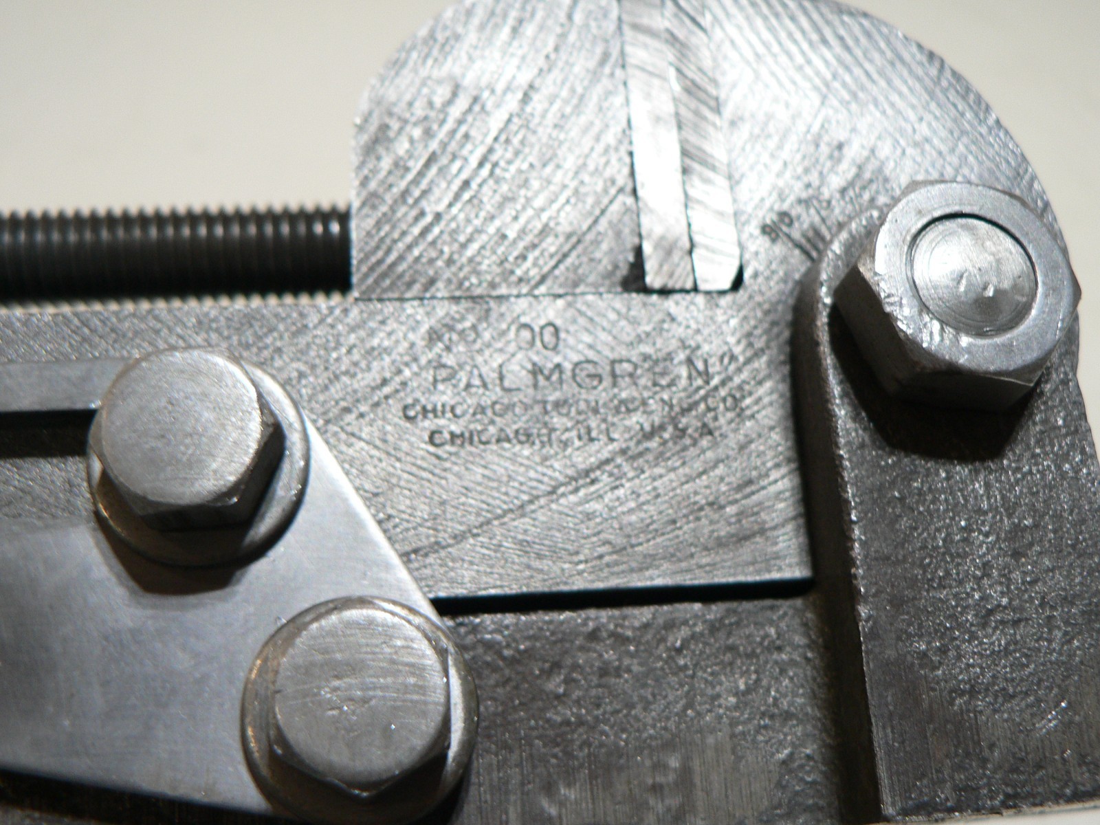 Palmgren No.000 Tilting Vise with Swivel Base 2-1/2" Jaws Opens 2-1/2"