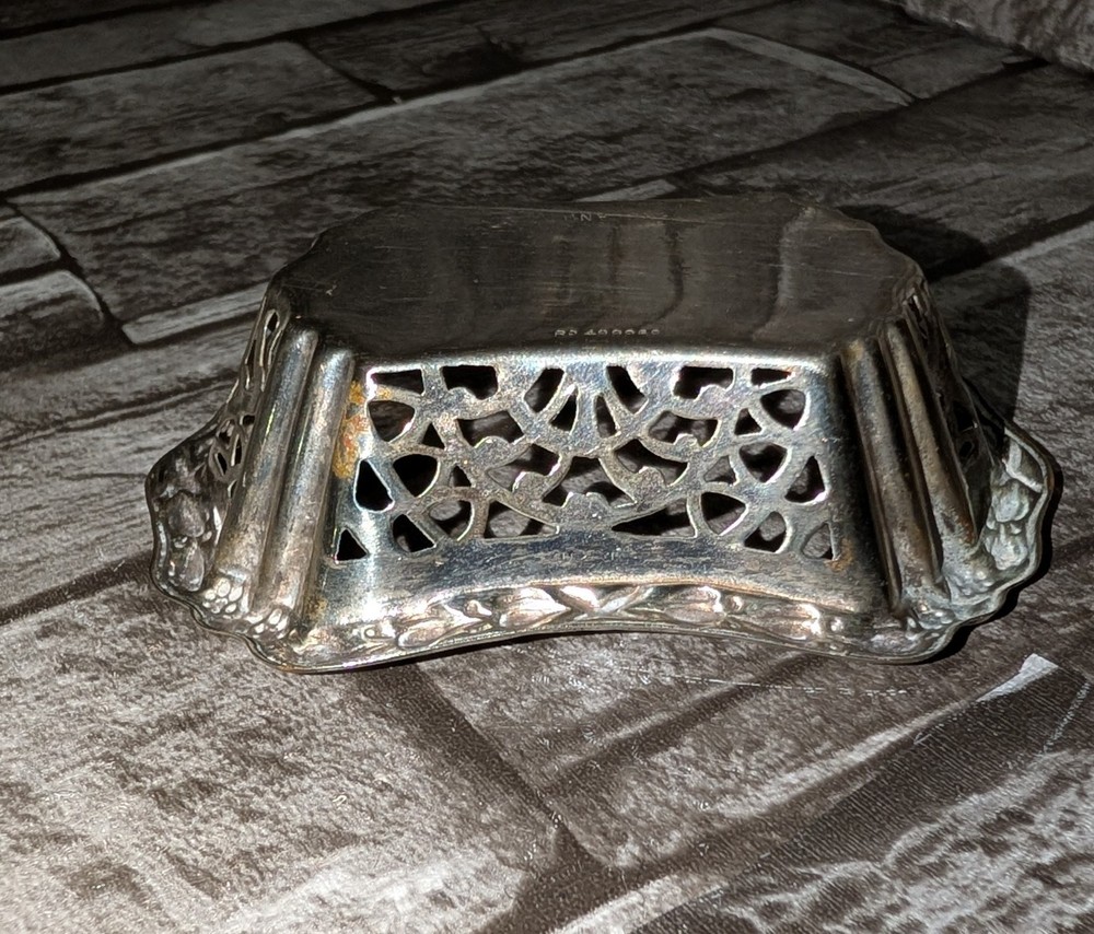 Antique Miniature Candy Nut Bowl 3x3x1" Silver Plated. Made In England.Mngrmd L