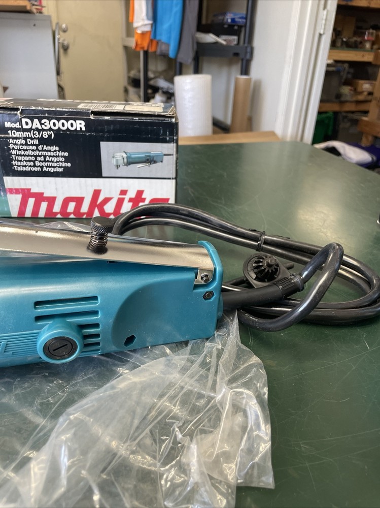 VINTAGE Makita DA3000R 3/8" Variable Speed Right Angle Drill Nice USA