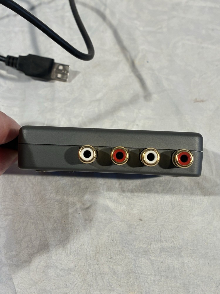 Behringer UCA200 U-Control USB Audio Interface Excellent Condition