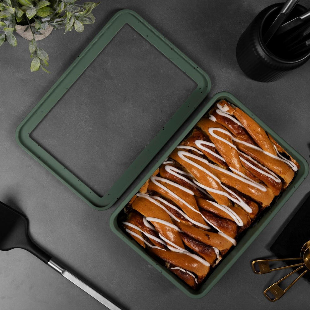 Thyme & Table 9" x 13" Silicone Baking Dish & Lid Set - Sage