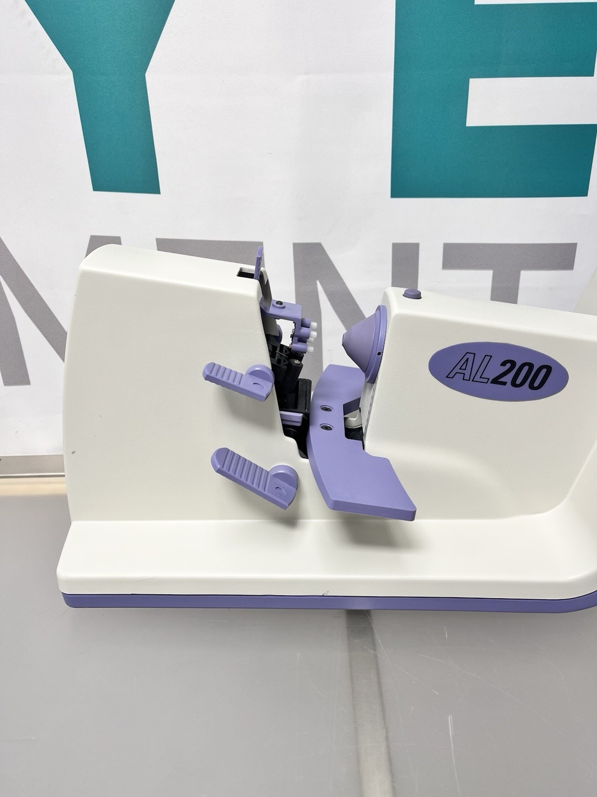 Reichert AL200 Auto Lensometer