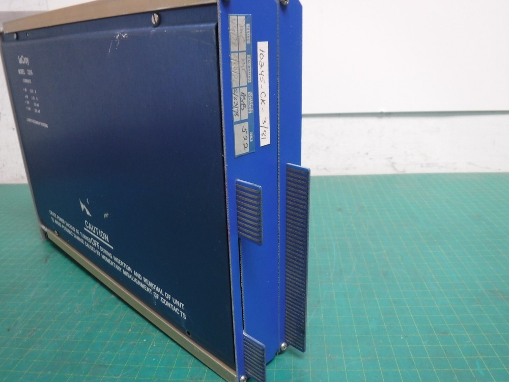 LeCroy 2256 Waveform Digitizer CAMAC Plug-In Module