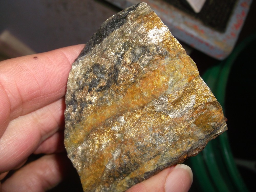 Gold, silver, copper, 436 grams samples ,ore high grade .