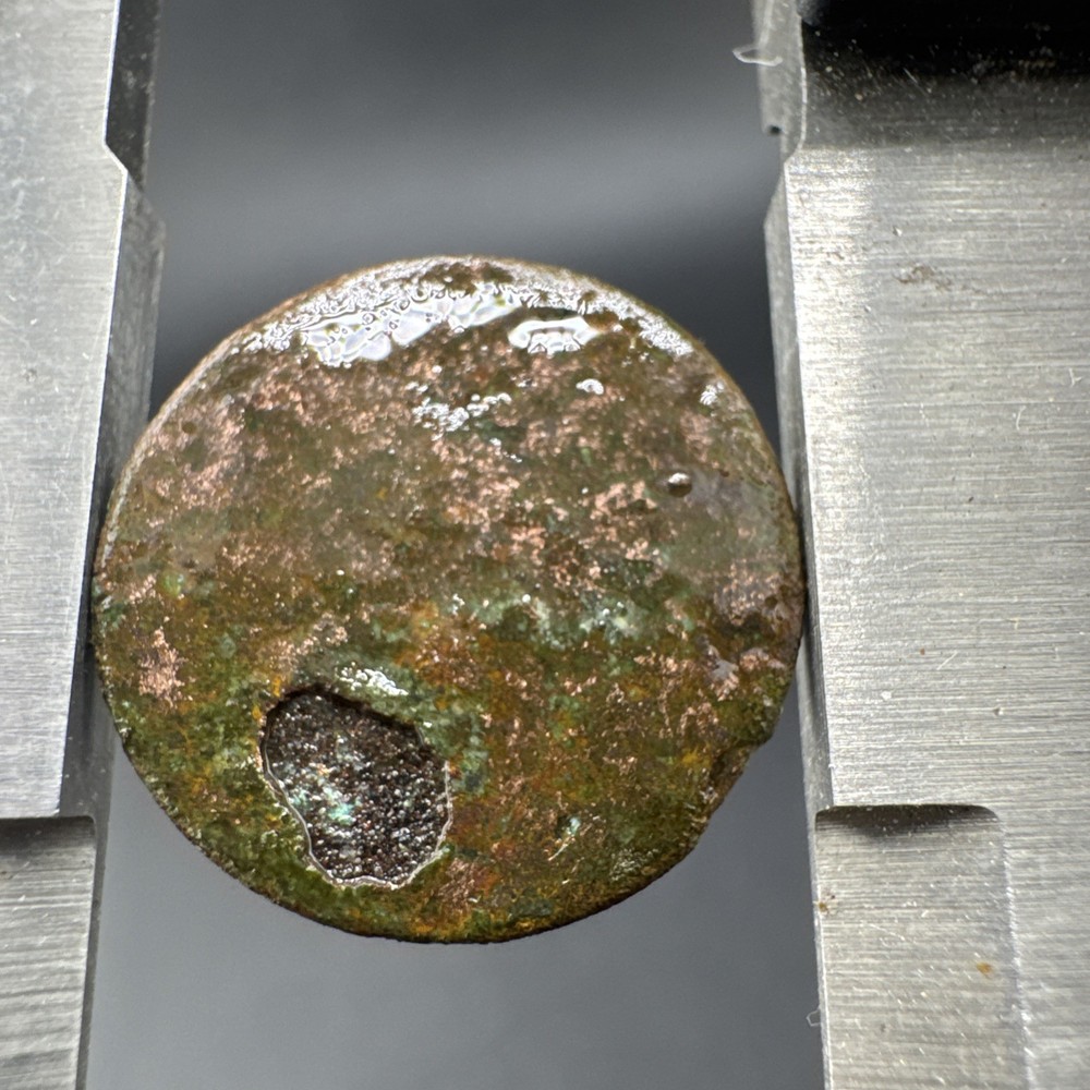 Colonial Era Button Found In Virginia Flat Button #49
