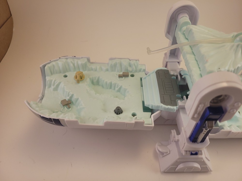 Star Wars R2-D2 Micro Machines Playset - Incomplete