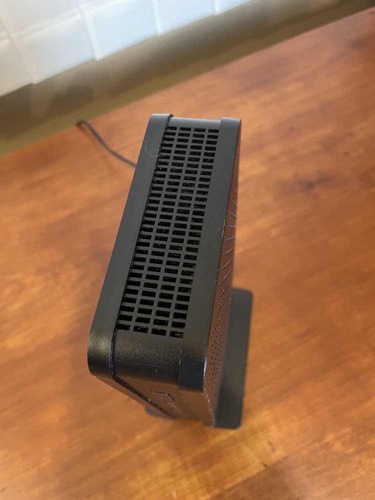 NETGEAR C3000 340 Mbit/s Cable Modem Router