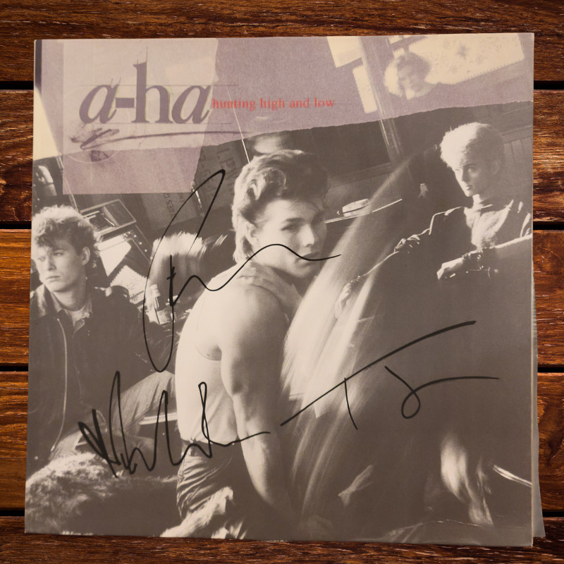A-ha Signed lp***Hunting High and Low Argentina Press***3 members