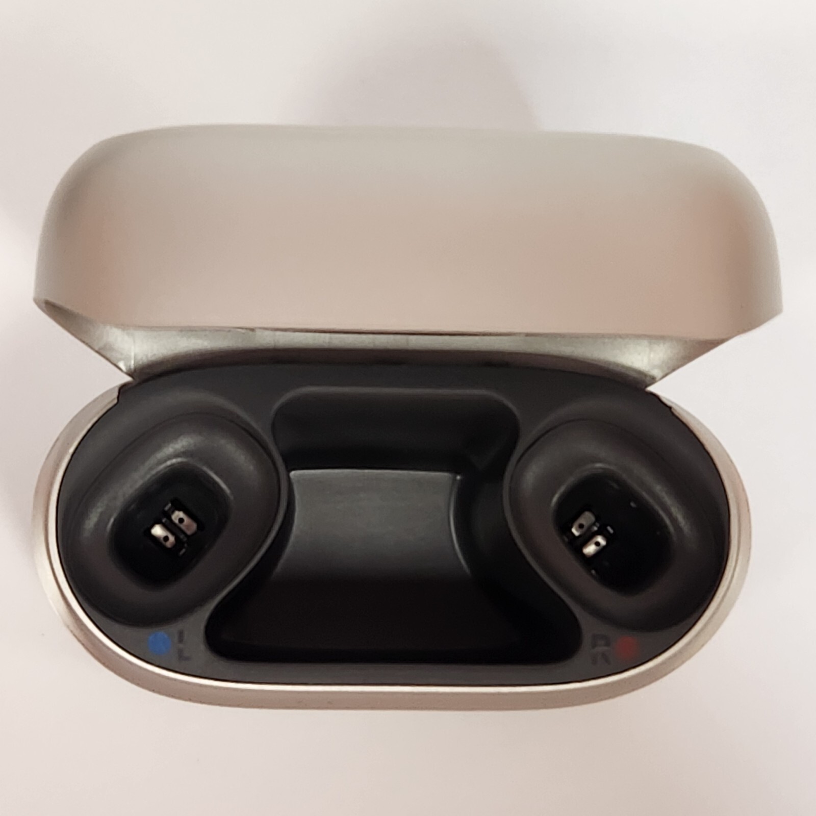 Phonak Charger RIC I For Audeo I-R hearing aids W/Type C-Charger, Great Deal !!