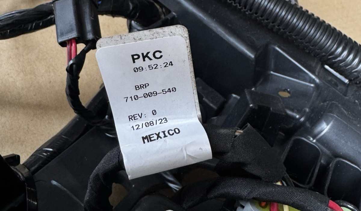 Used like new Can-Am Maverick X3 RS Turbo RR OEM main wiring harness - 710009540