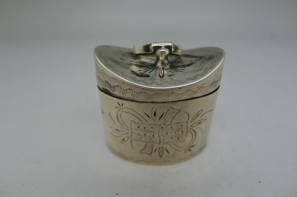 DUTCH SILVER HAT BOX SHAPED PEPPERMINT SNUFF BOX CHATELAINE FOR CHAIN RARE 1810