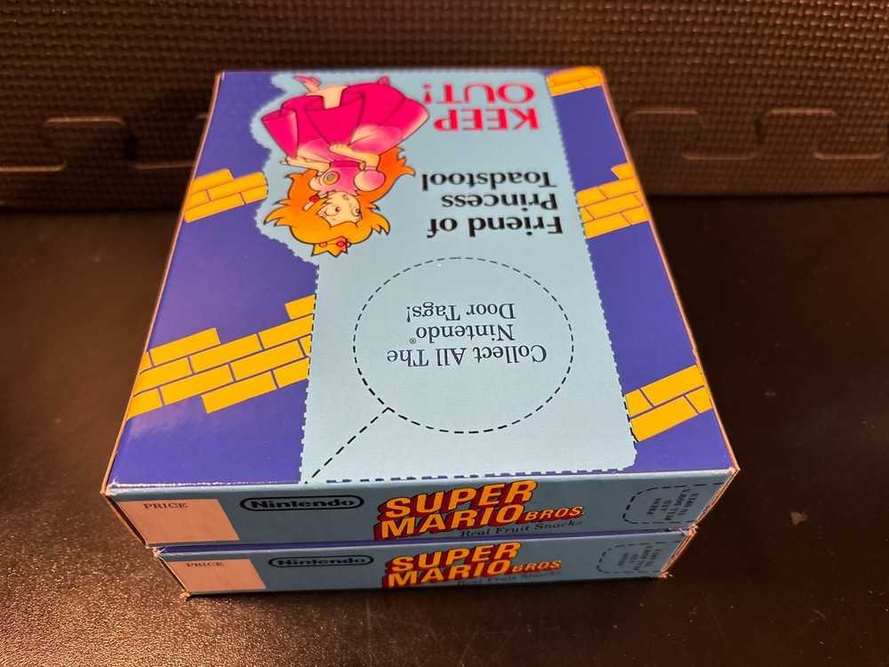 Super Mario Bros fruit snacks - 2 empty custom design display boxes