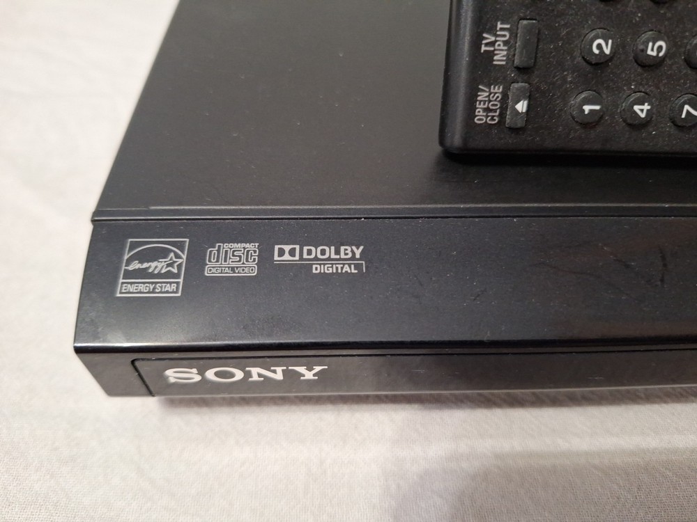 Sony DVP-SR210P DVD/CD Player Working With Remote RMT D197A
