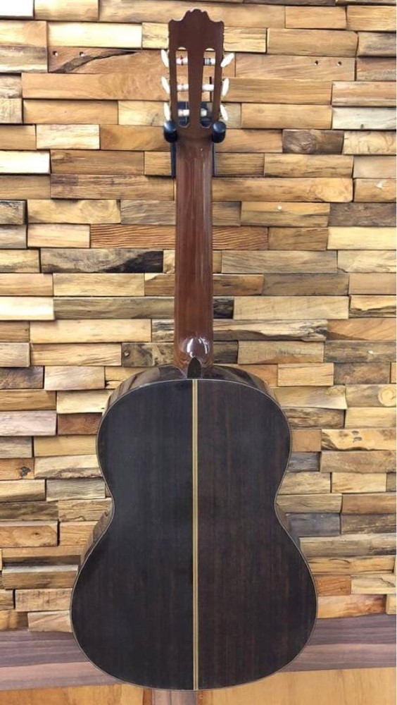 YAMAHA C-300A Classical Guitar MIJ Solid Cedar Top Rosewood Back