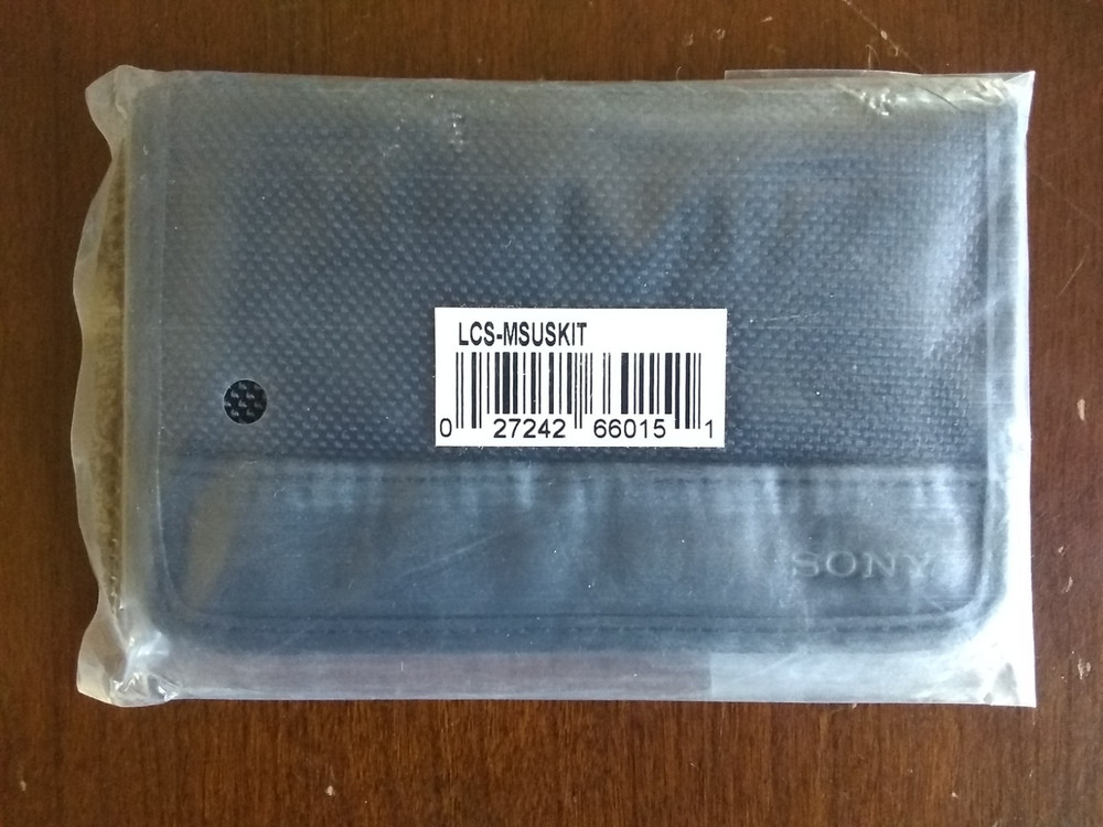 Sony LCS-MSUSKIT Memory Stick Case NEW Soft Nylon