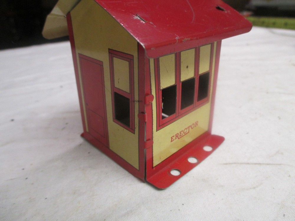 Vintage Erector Set Small Shed Guard / Gate House Good Condition