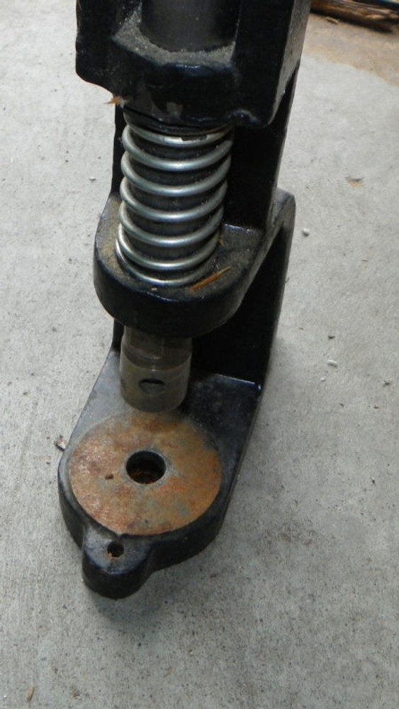 Wade Button Maker