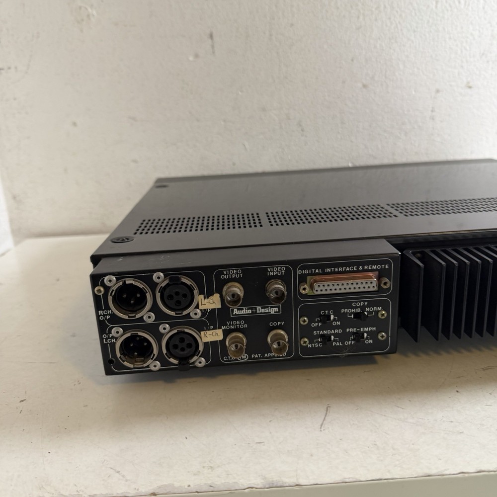 SONY PCM-701ES DIGITAL AUDIO PROCESSOR - No Power Cord
