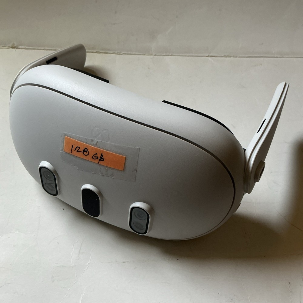 Meta Quest 3 128GB VR Headset Only (0019)- Working -Read Description