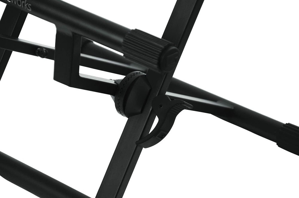 Gator Frameworks Adjustable Guitar Amp Stand; Fits Most Combo Amplifiers