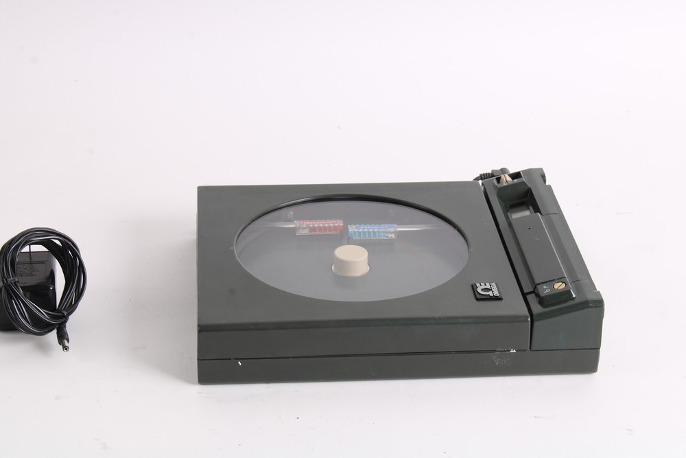 Omega CT485B Temperature / Humidity Chart Recorder Black - Fair Condition
