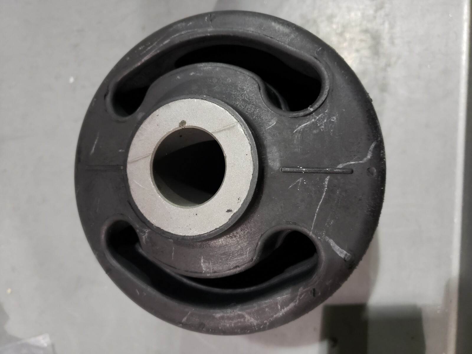 Hendrickson QUIK-ALIGN Pivot Bushing Kit + ALIGNMENT COLLARS S-24691S S-28654