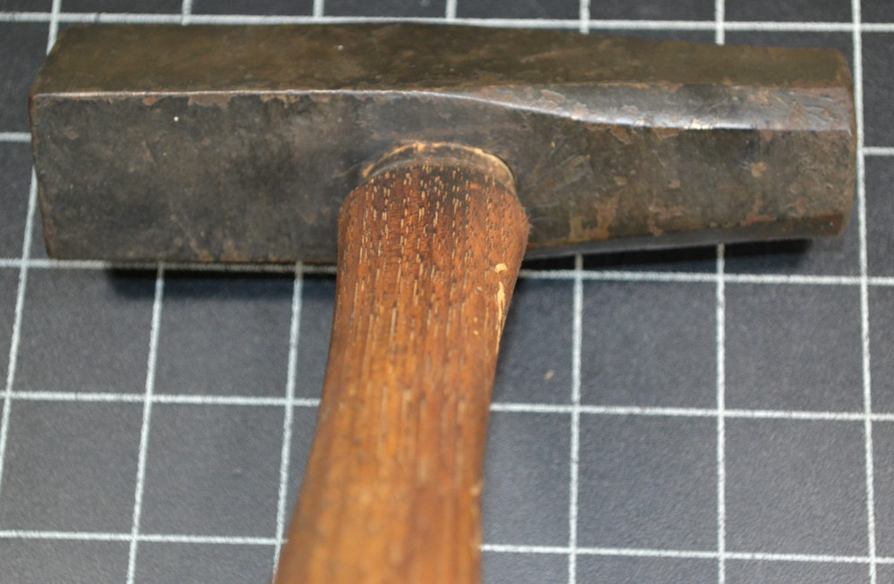 BLACKSMITH SET HAMMER - 1 1/2" SQUARE HEAD - ORIGINAL HANDLE - VERY LITTLE USE