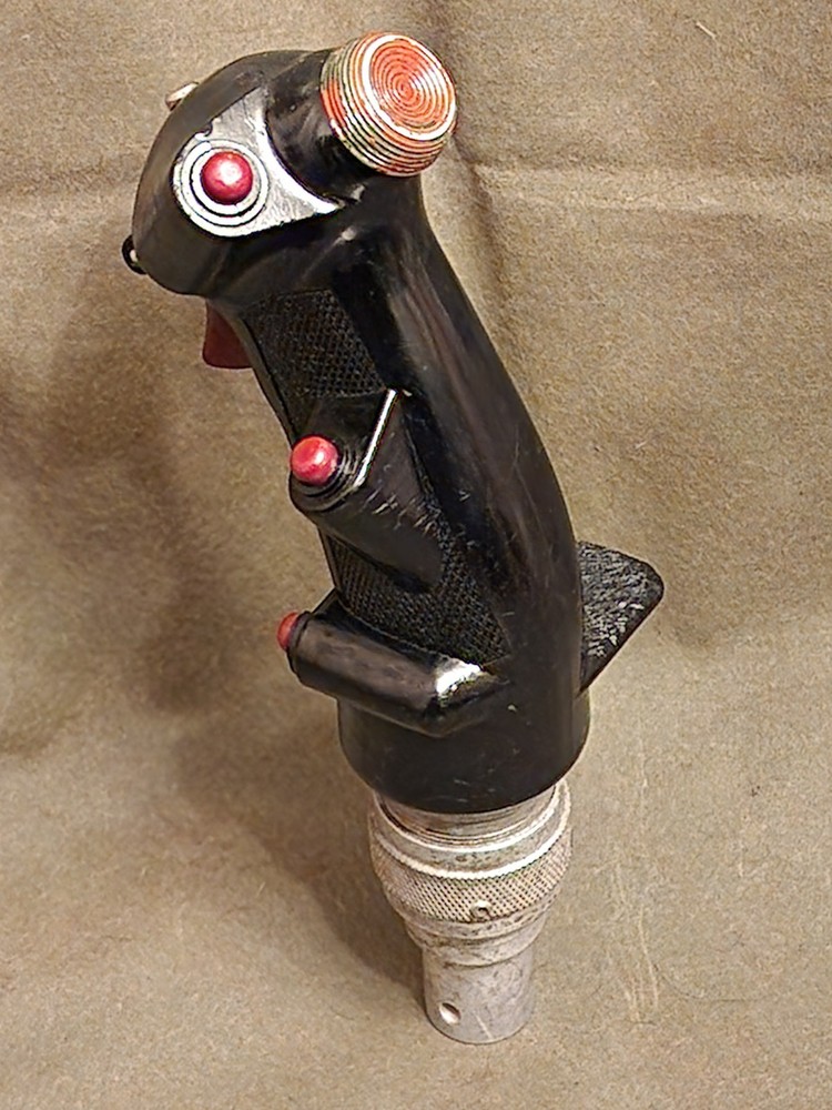 AIRCRAFT CONTROL GRIP .