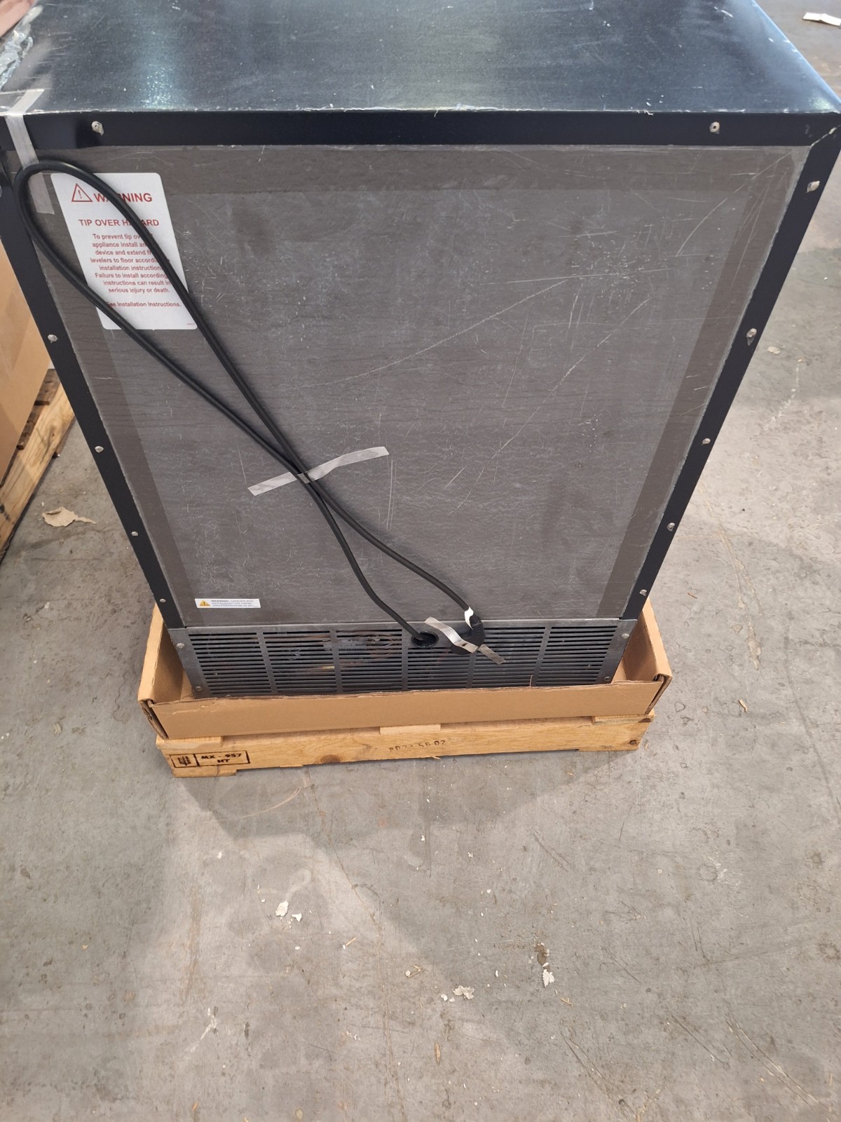 HA24RB-3-1L Perlick 24" ADA Refrigerator, SS Solid Door, Left Hinge - 2009047606