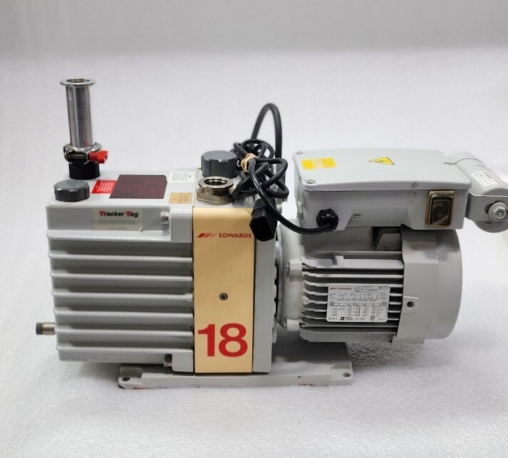 EDWARDS E1M18 VACUUM PUMP