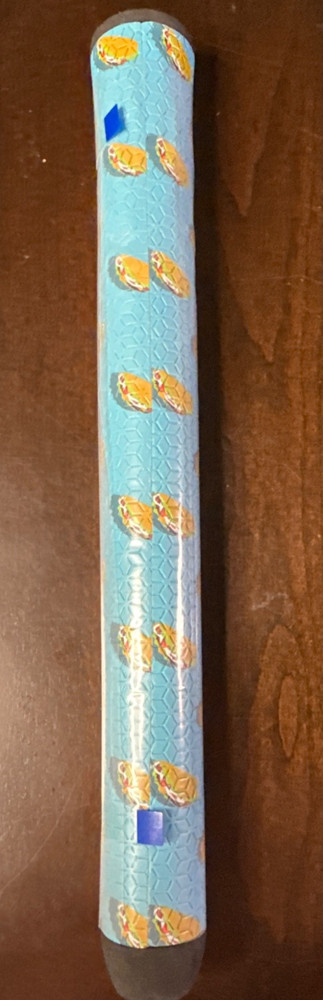 Uolaifa Taco mid-size putter grip.