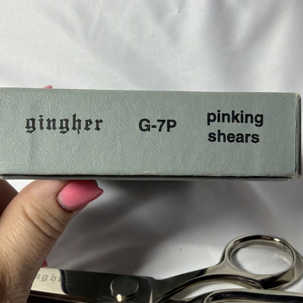 Gingher Pinking Shears G-7P Italy. Original Box
