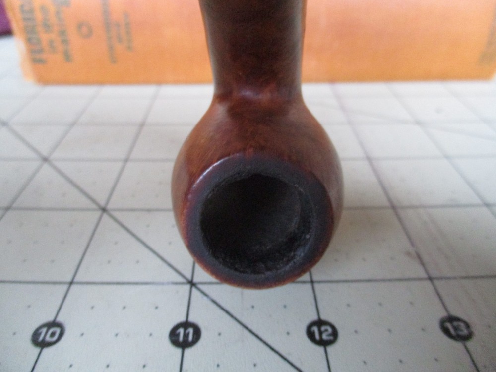 P3: Vtg EHRLICH Pipe