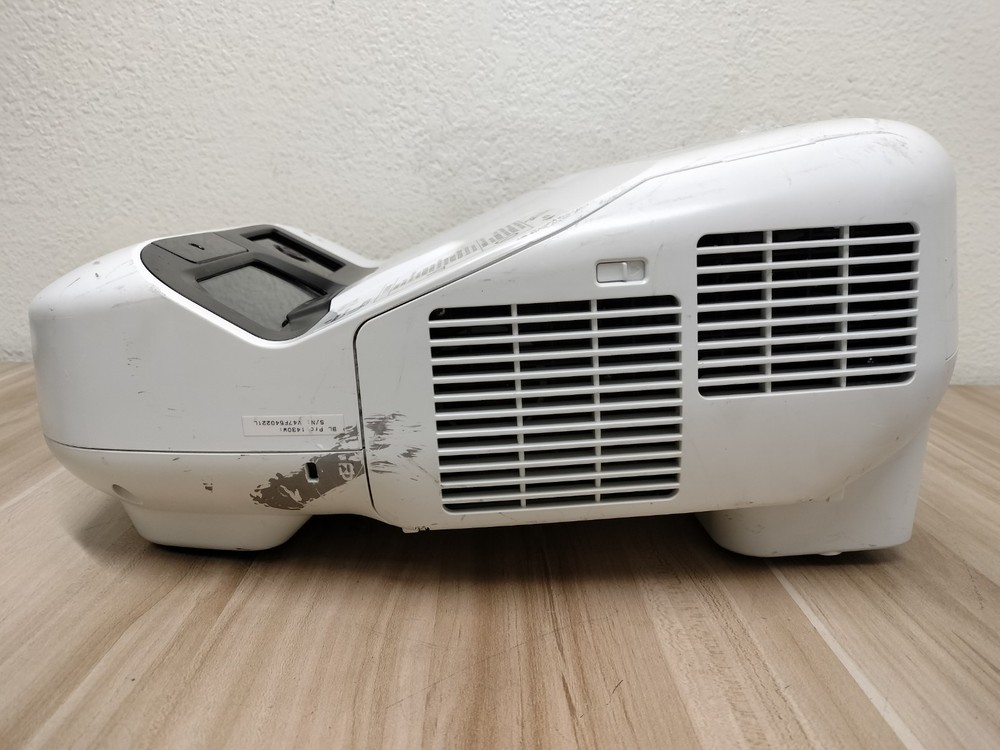 Epson BrightLink Pro 1430Wi Projector 3LCD Model : H665A