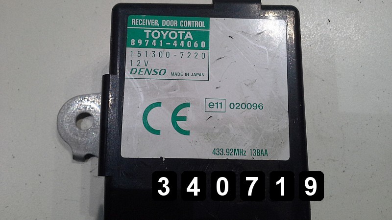 2000 TOYOTA AVENSIS VERSO ECU MODULE SENSOR 89741-44060