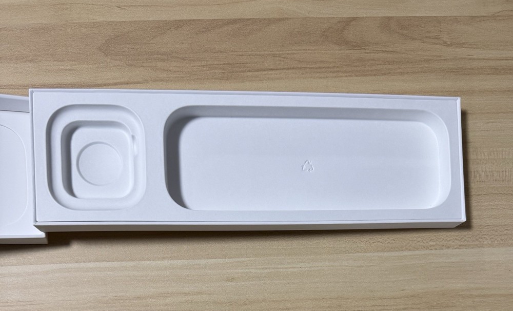 Apple Watch SE 40 Mm Size Empty Box Only White