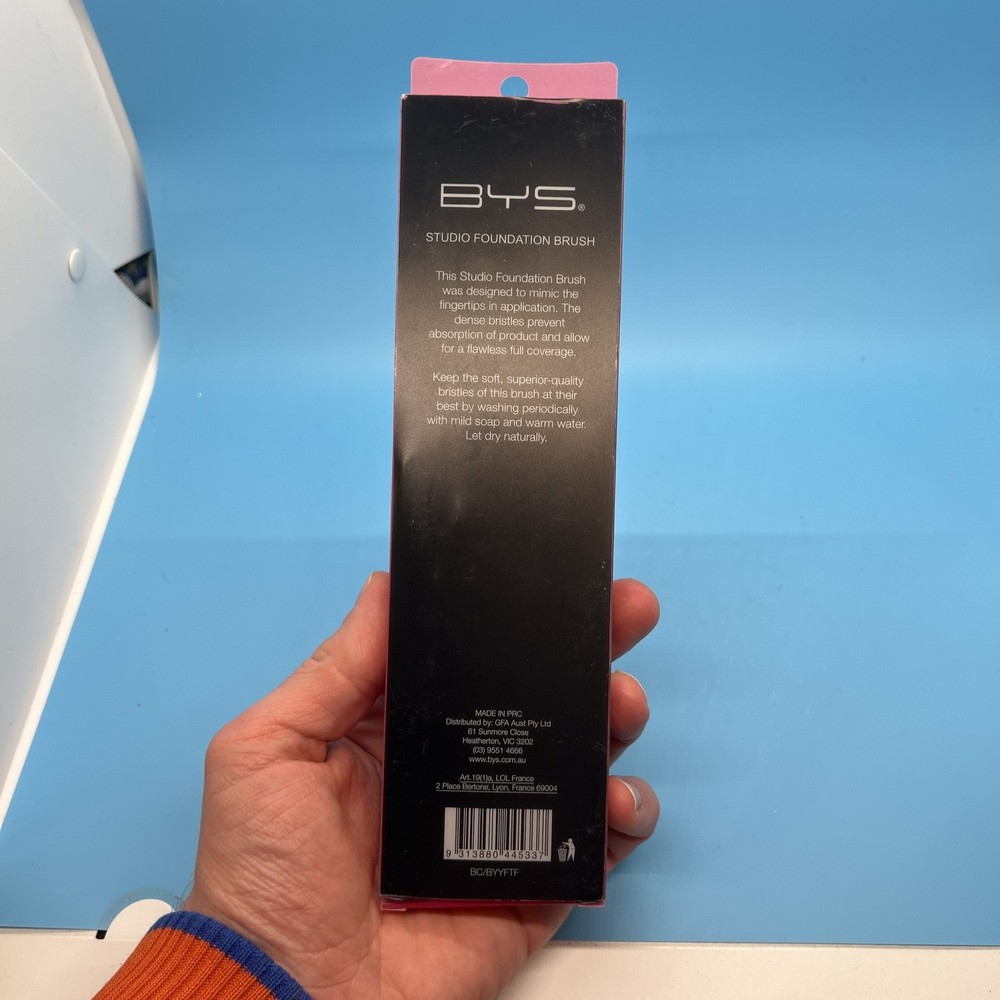 BYS Studio Foundation Brush, 1 Brush