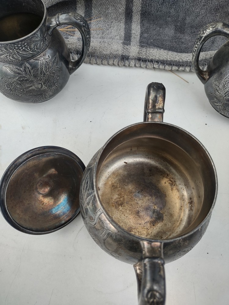 antique 3 pc Pair Point mfg silver plate tea set #324