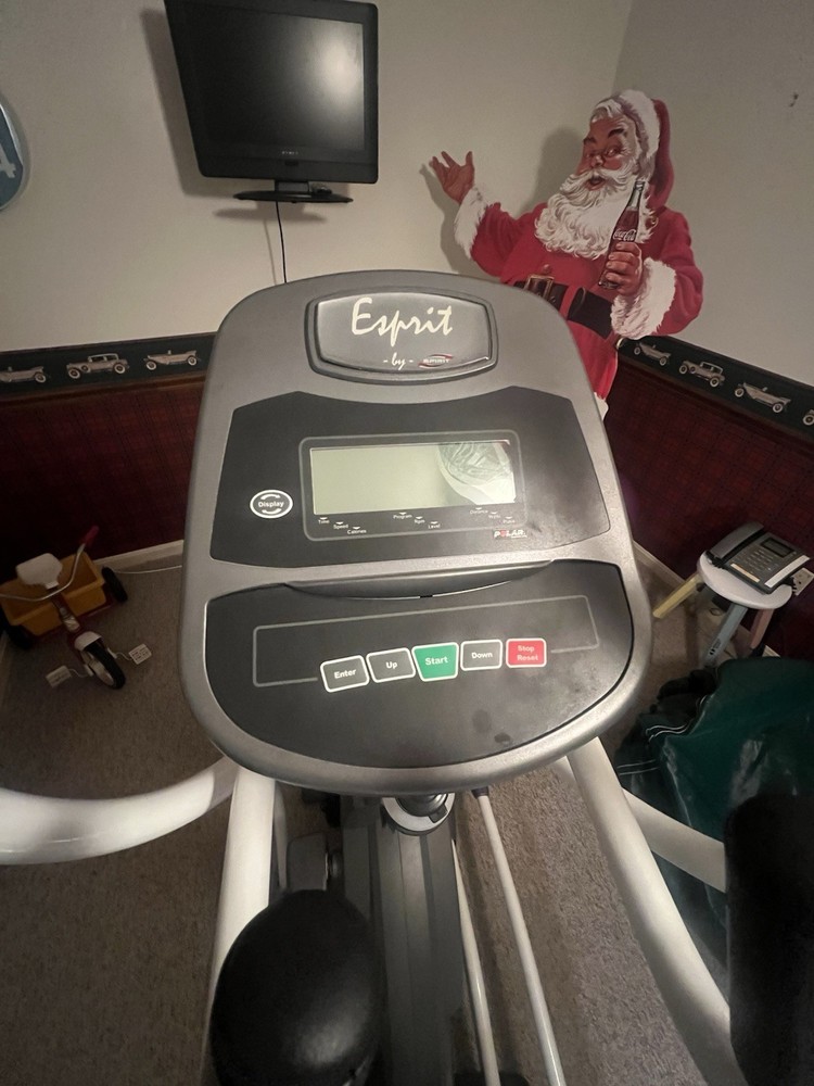 Espirit by Spirit EL355 elliptical exercise machine