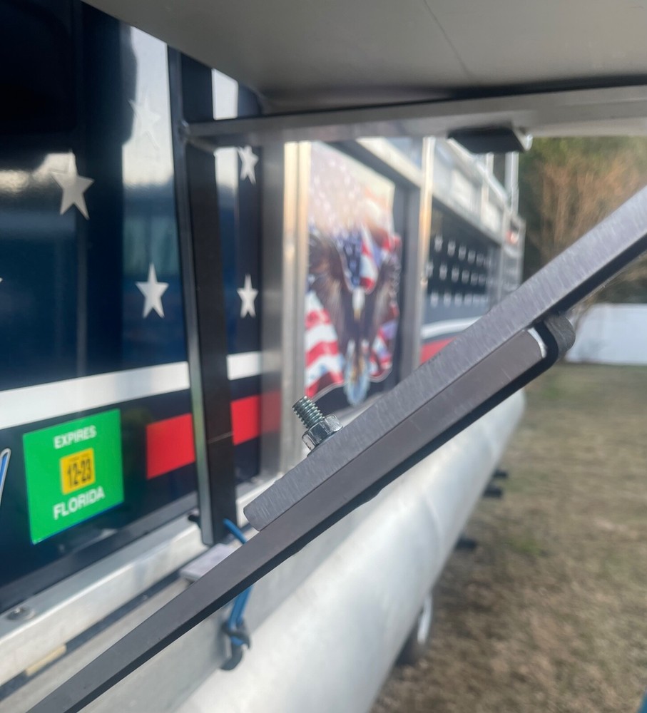Pontoon Boat 18 Super Cooler Solution with Storage Rack