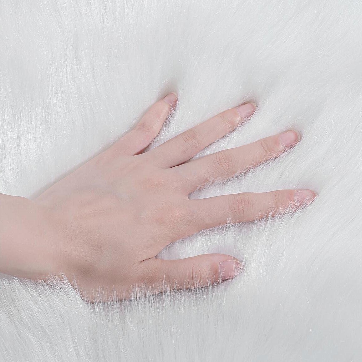 Faux Fur Sheepskin Area Rug Non-Skid Furry Carpet for Living Room in Many Colors