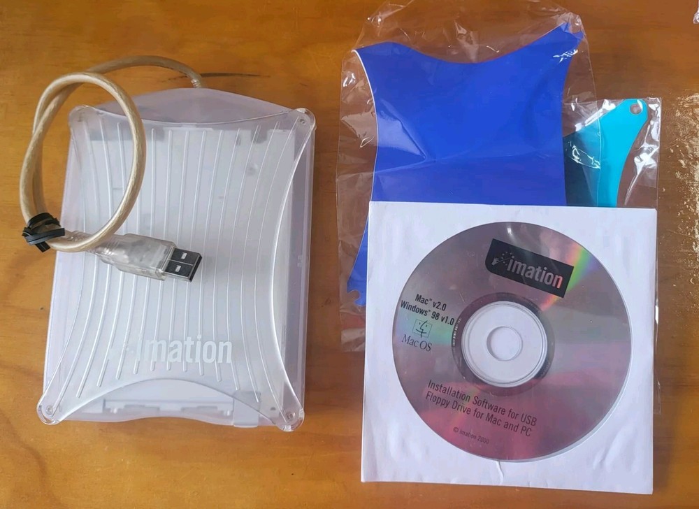 Imation USB Floppy Drive Model 2000 Macintosh & Windows PC Systems Box