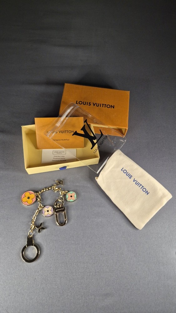 Bag Charm With Dust Bag And Gift Box