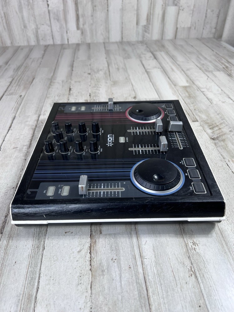 Numark Total Control DJ Double Mixing Deck w/ USB Cable (Missing AC Adapter)