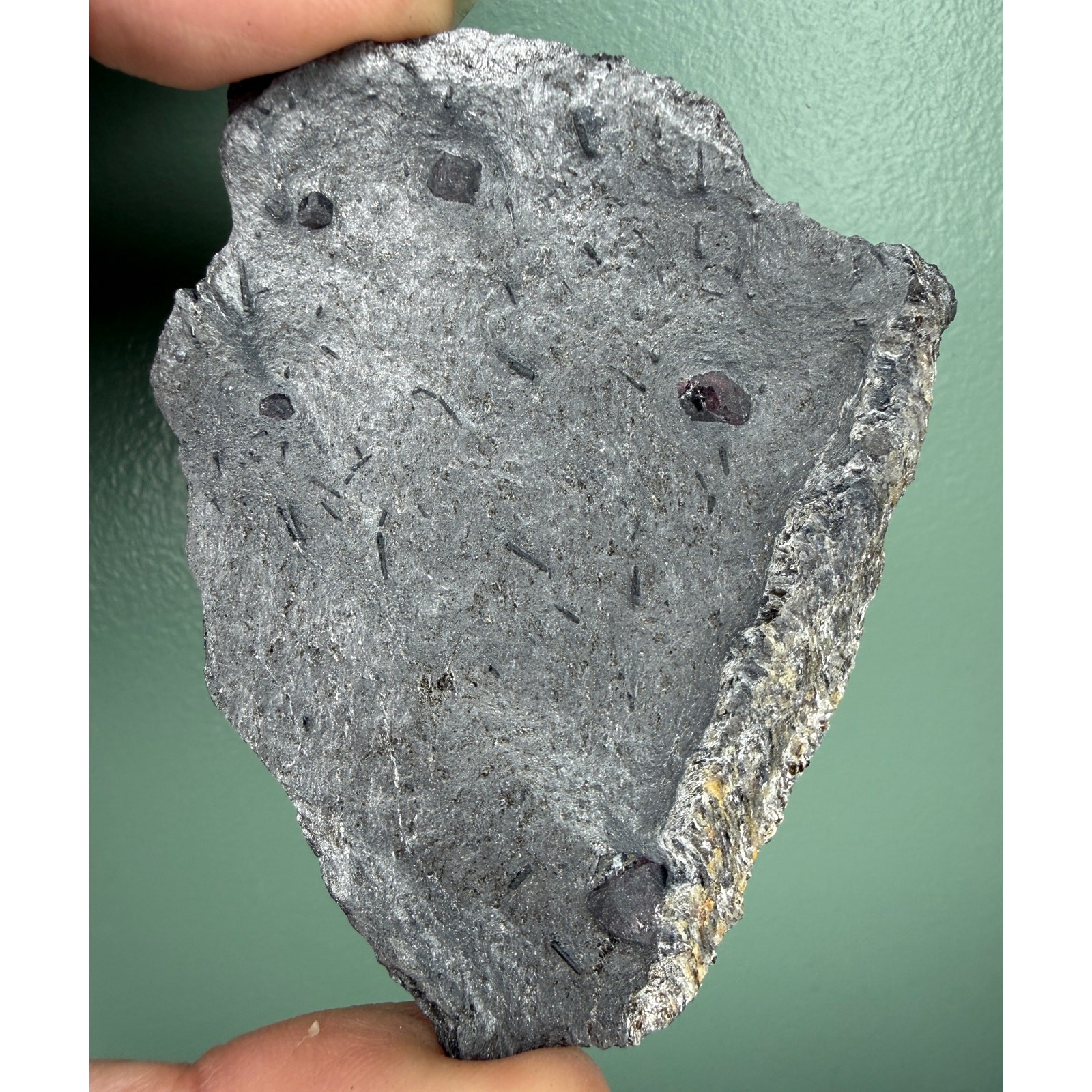 RED EMBERS MINE Almandine Garnets in Graphite w/DraviteErving, Mass. Garnet