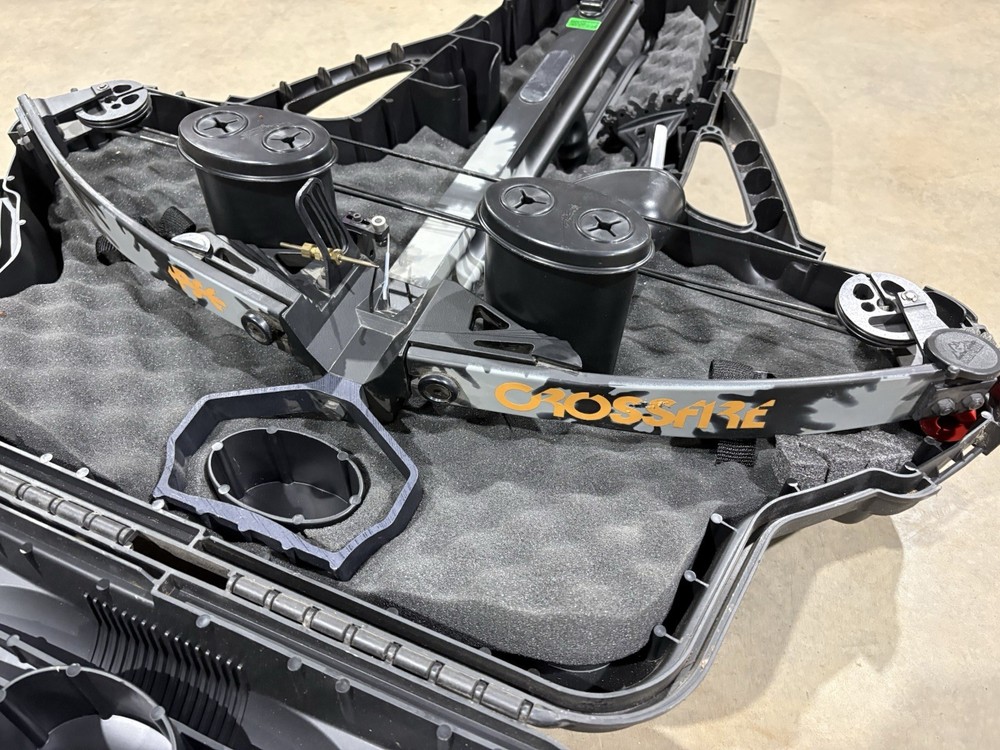 PSE Crossfire Crossbow 150lb with Hard case Damaged Sight