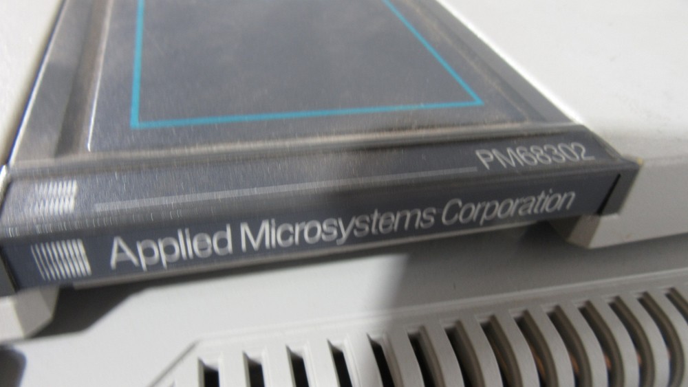 APPLIED MICROSYSTEMS 750-01600-01 EMULATOR W/ PM68302 PROBE MODULE